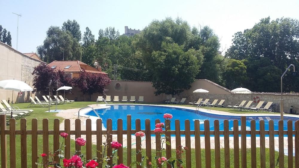 Azz Penafiel Las Claras Hotel & Spa ภายนอก รูปภาพ