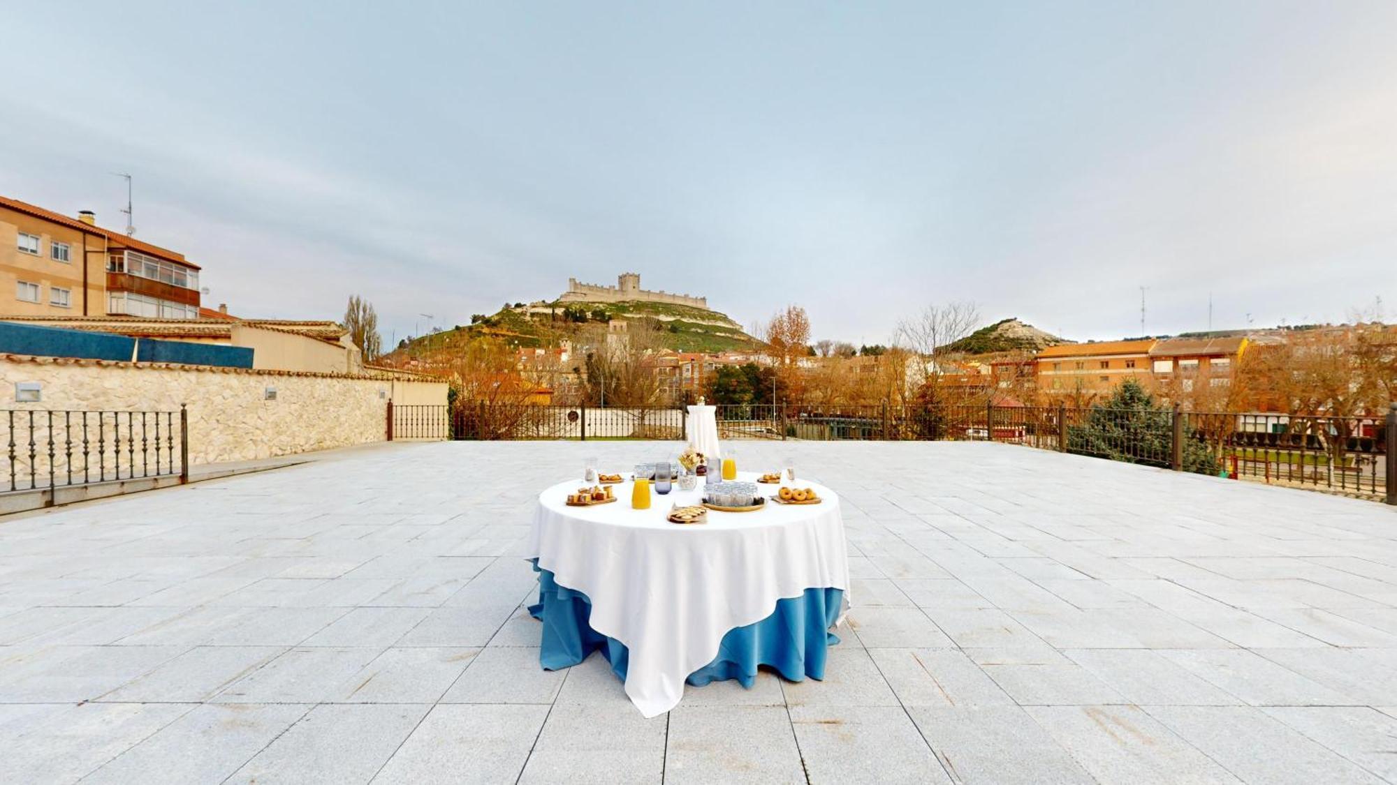 Azz Penafiel Las Claras Hotel & Spa ภายนอก รูปภาพ