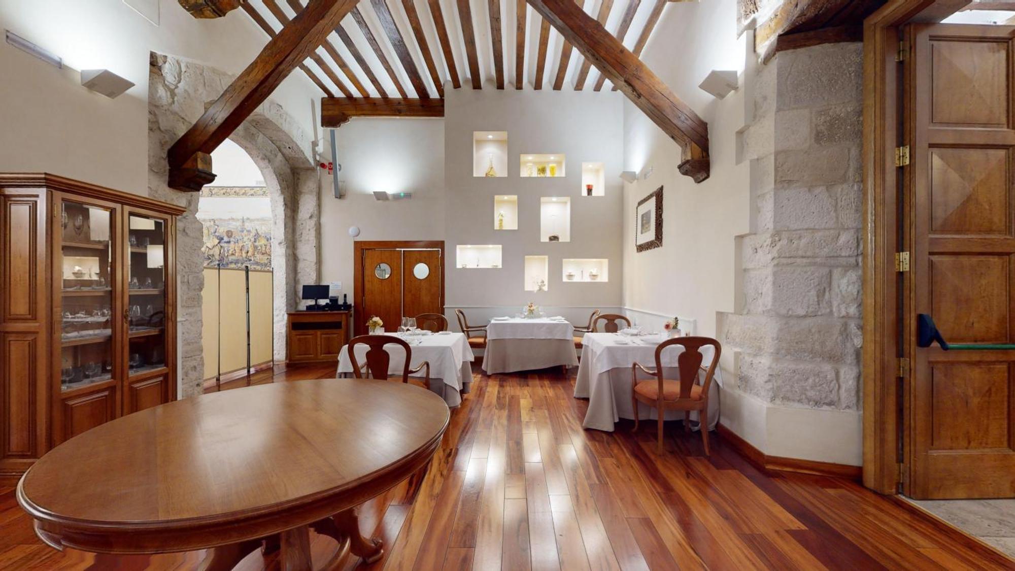 Azz Penafiel Las Claras Hotel & Spa ภายนอก รูปภาพ