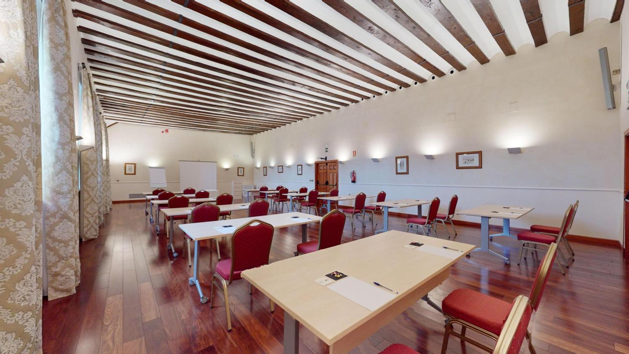 Azz Penafiel Las Claras Hotel & Spa ภายนอก รูปภาพ