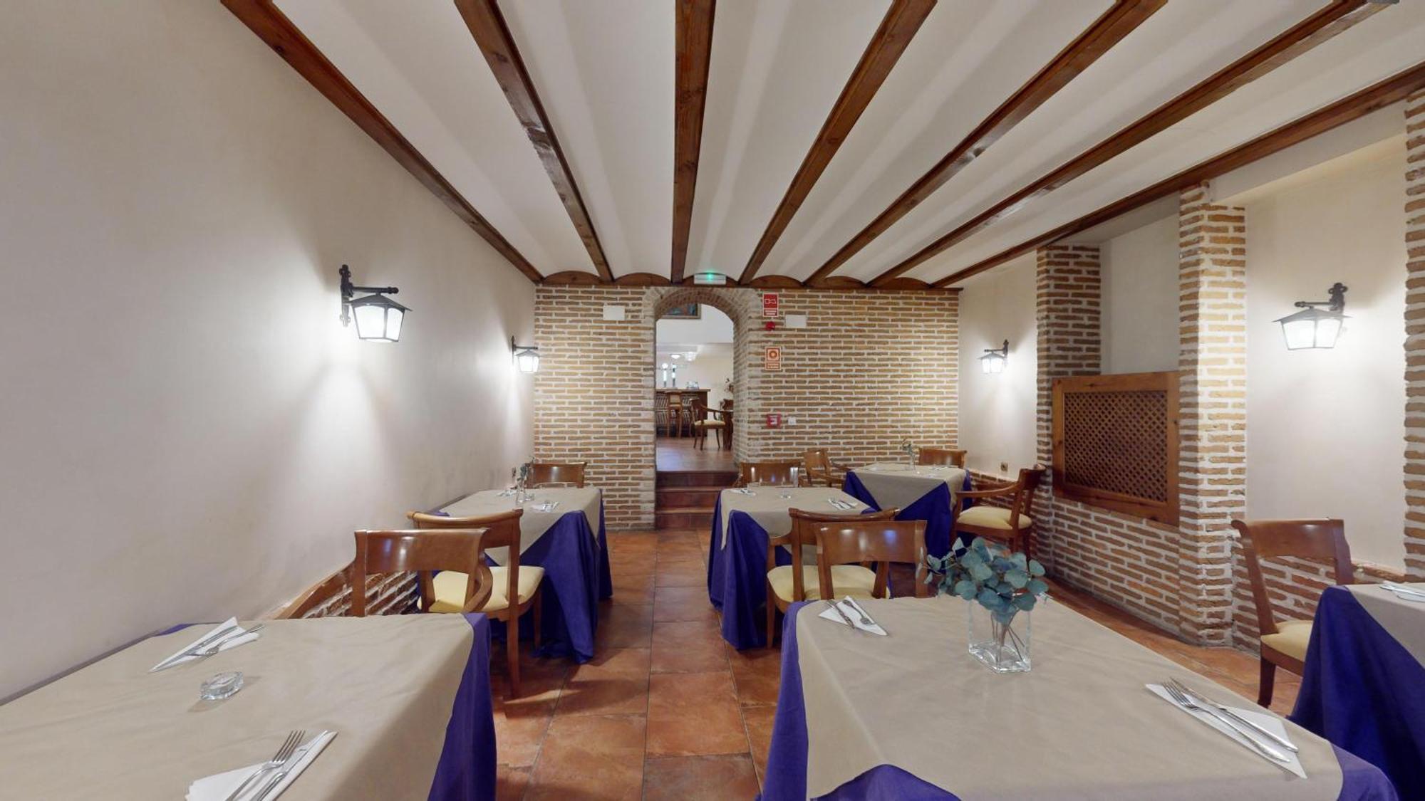 Azz Penafiel Las Claras Hotel & Spa ภายนอก รูปภาพ