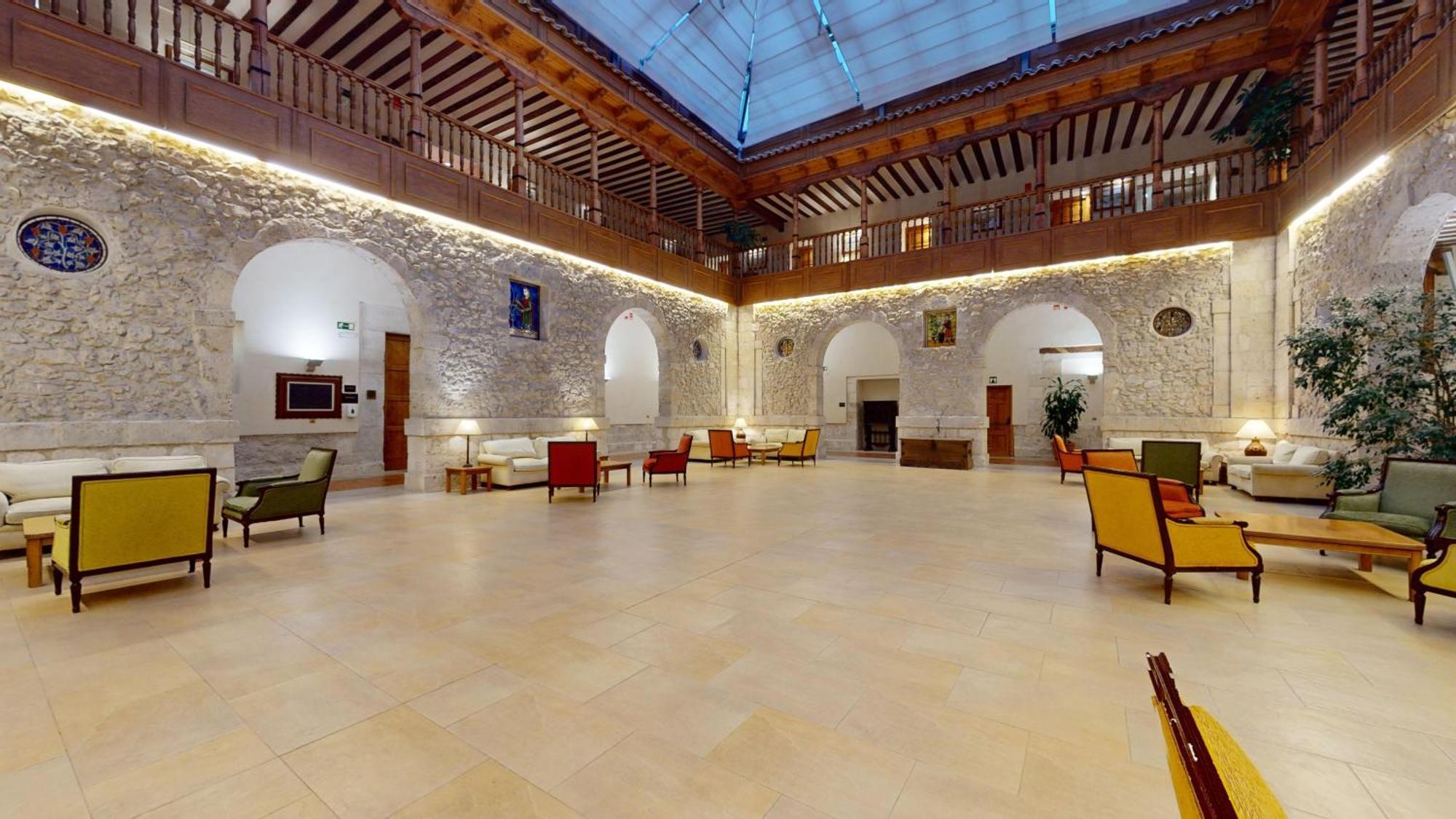 Azz Penafiel Las Claras Hotel & Spa ภายนอก รูปภาพ