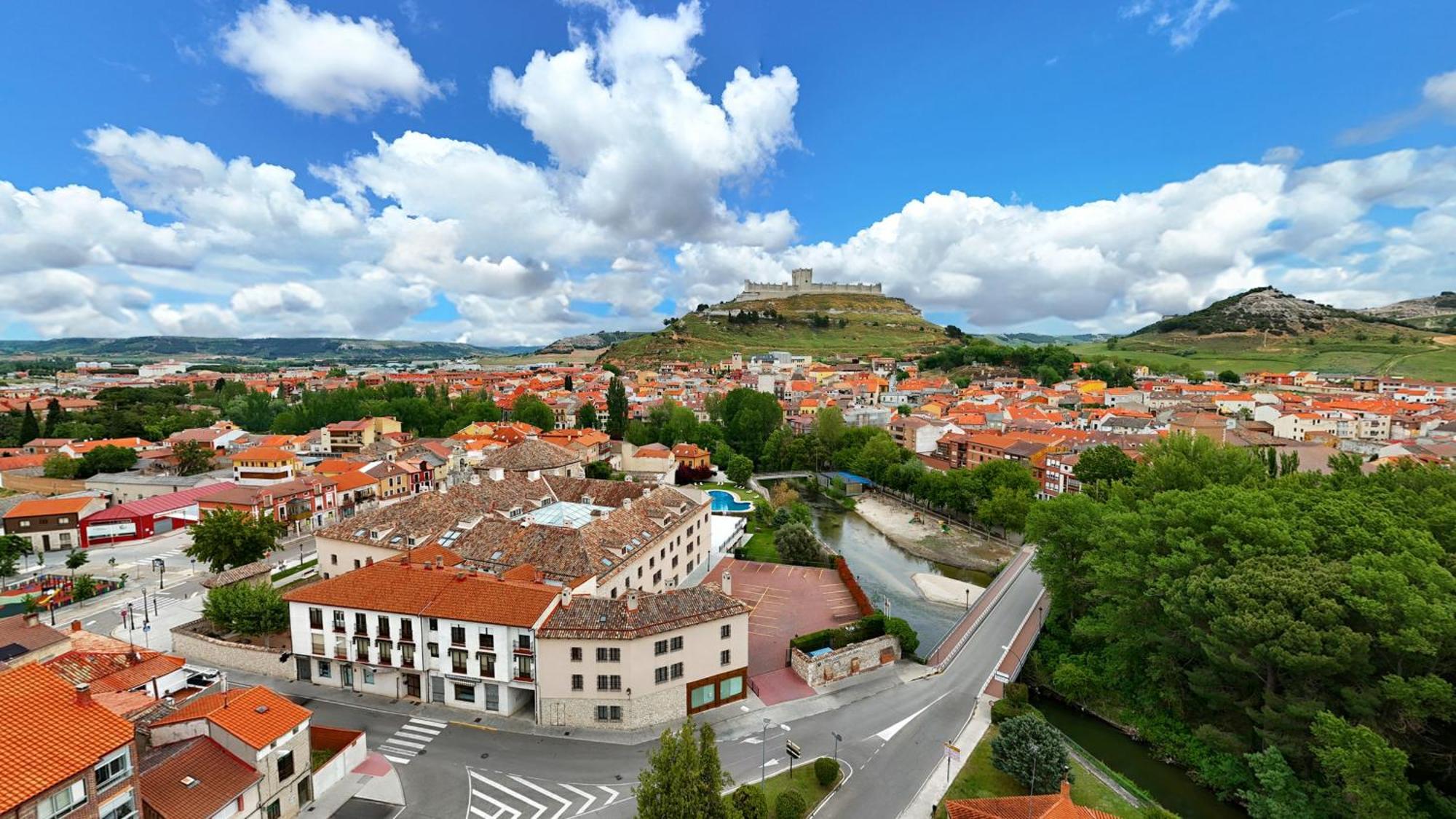 Azz Penafiel Las Claras Hotel & Spa ภายนอก รูปภาพ