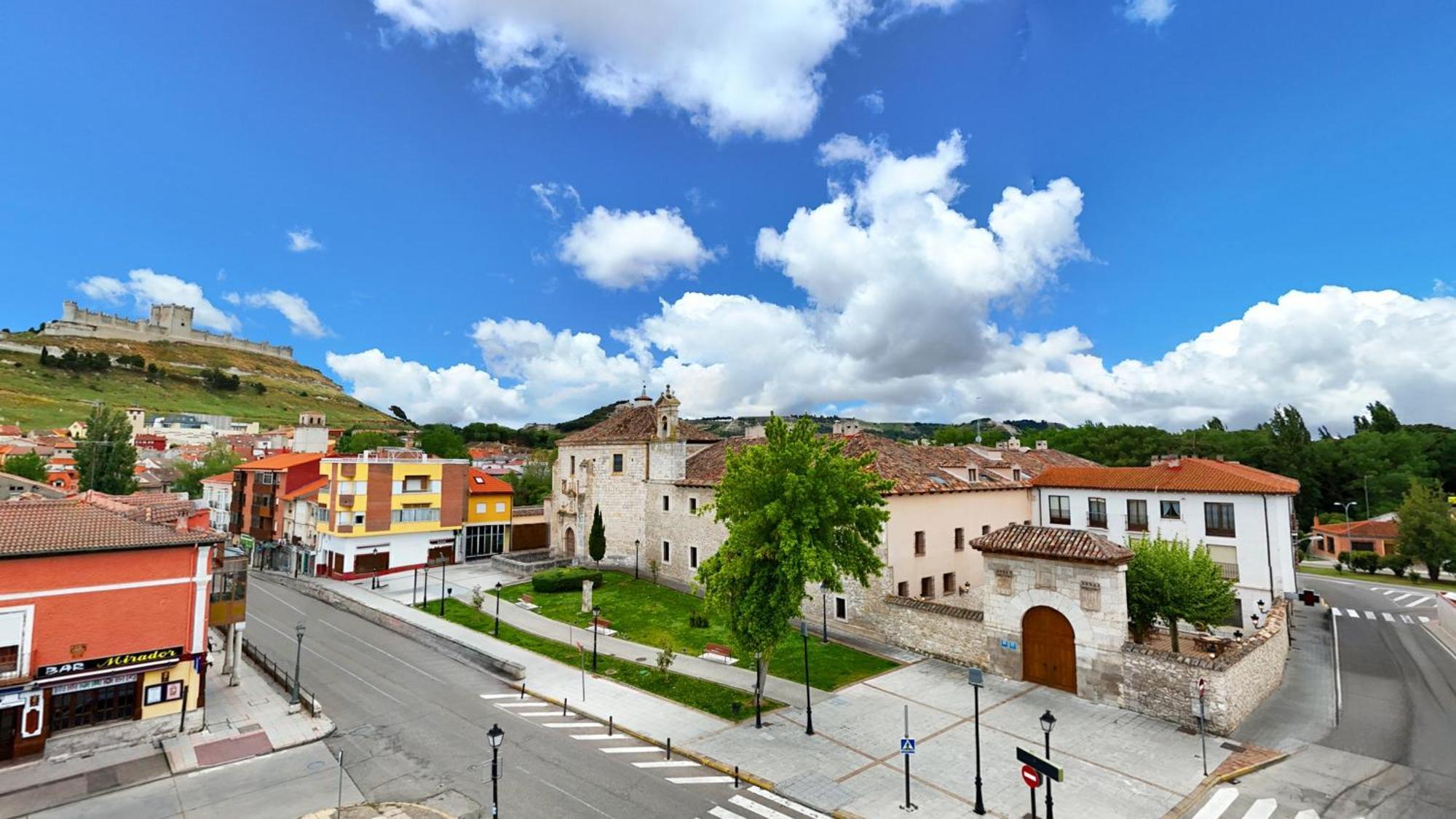 Azz Penafiel Las Claras Hotel & Spa ภายนอก รูปภาพ