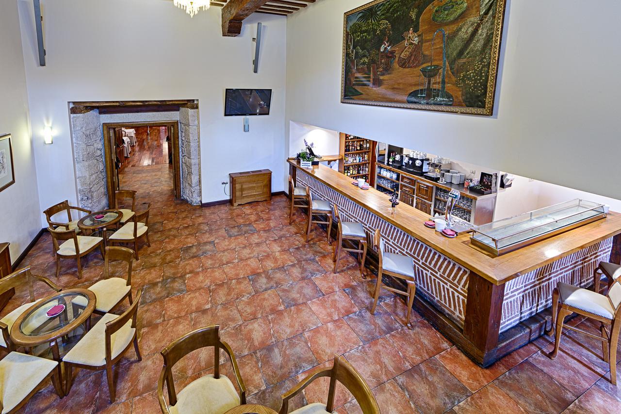 Azz Penafiel Las Claras Hotel & Spa ภายนอก รูปภาพ