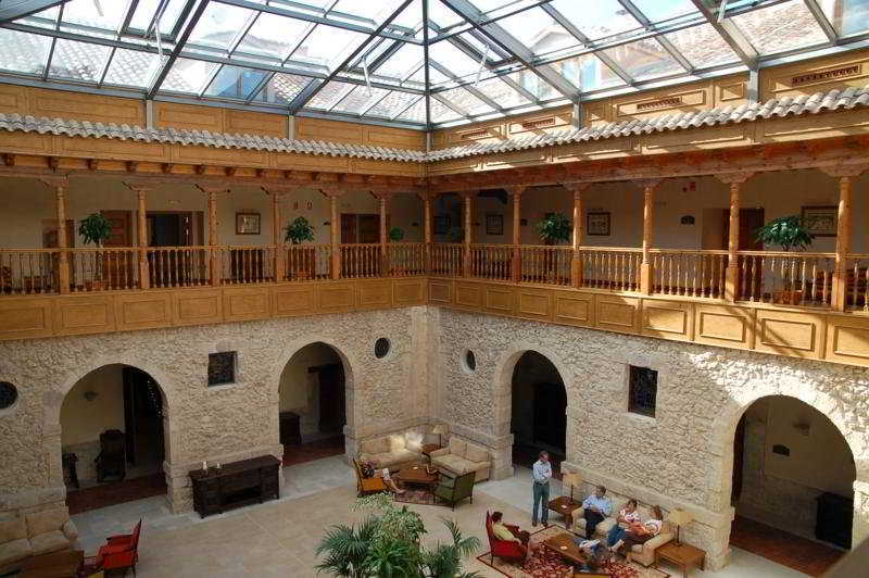 Azz Penafiel Las Claras Hotel & Spa ภายนอก รูปภาพ