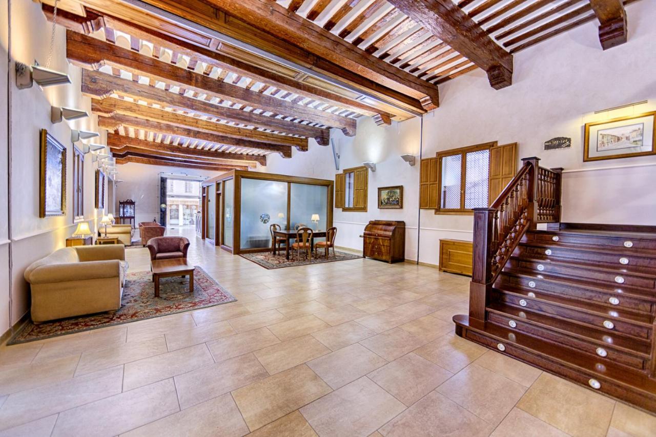 Azz Penafiel Las Claras Hotel & Spa ภายนอก รูปภาพ